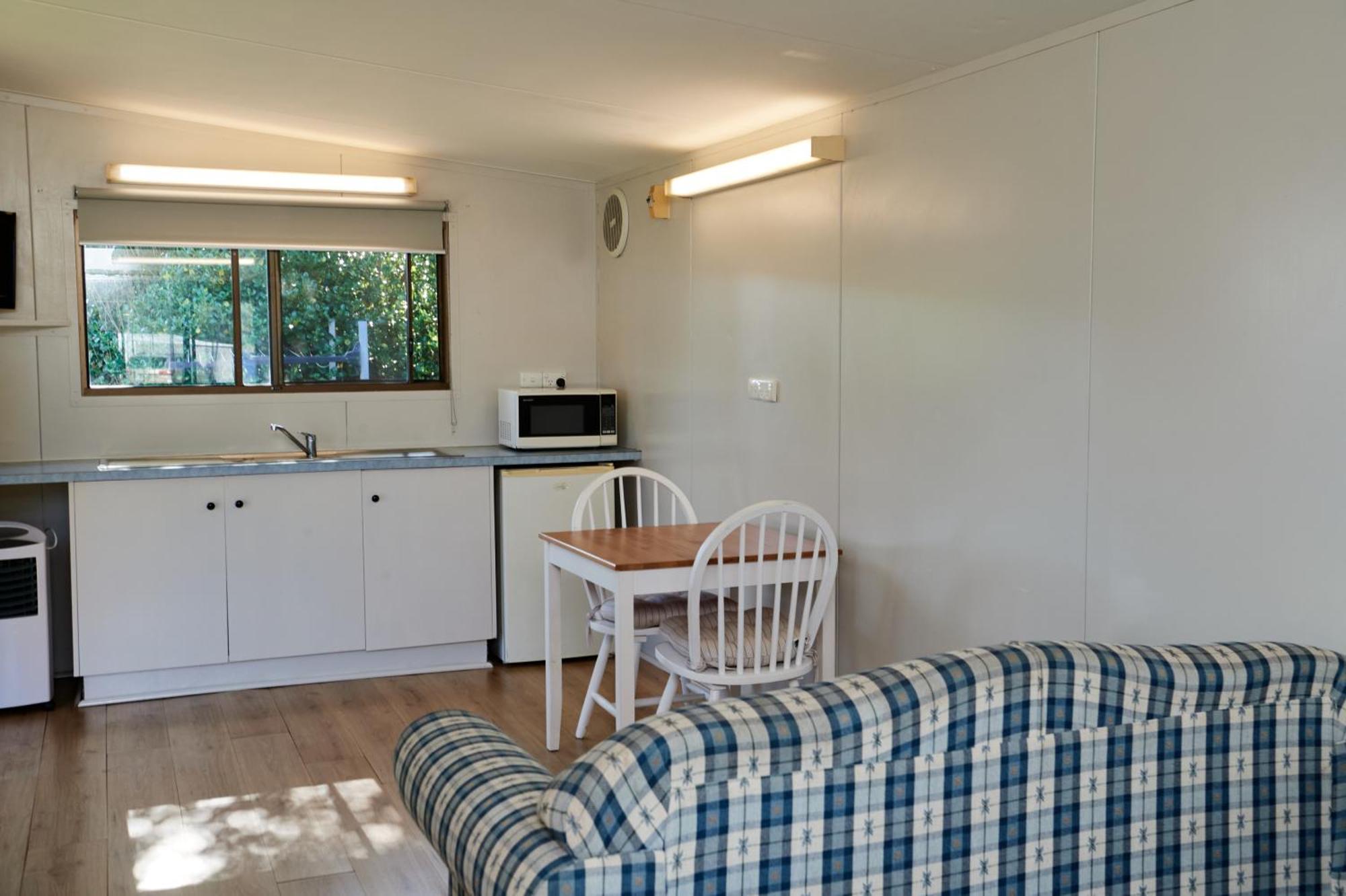 Pine Country Caravan Park Mount Gambier Exteriör bild
